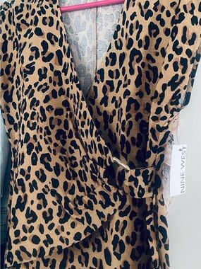 NINE WEST Leopard Print Wrap Shirt in Tan and Black NWT  Sz S